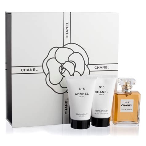 chanel 5 price at macy'|Chanel number 5 gift set.